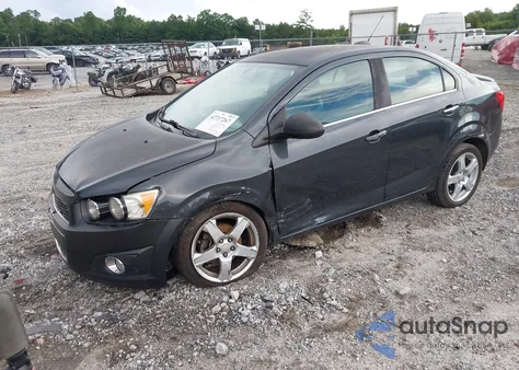 2015 Chevrolet Sonic Ltz Auto из США, поврежденный, VIN 1G1JE5SB5F4188199
